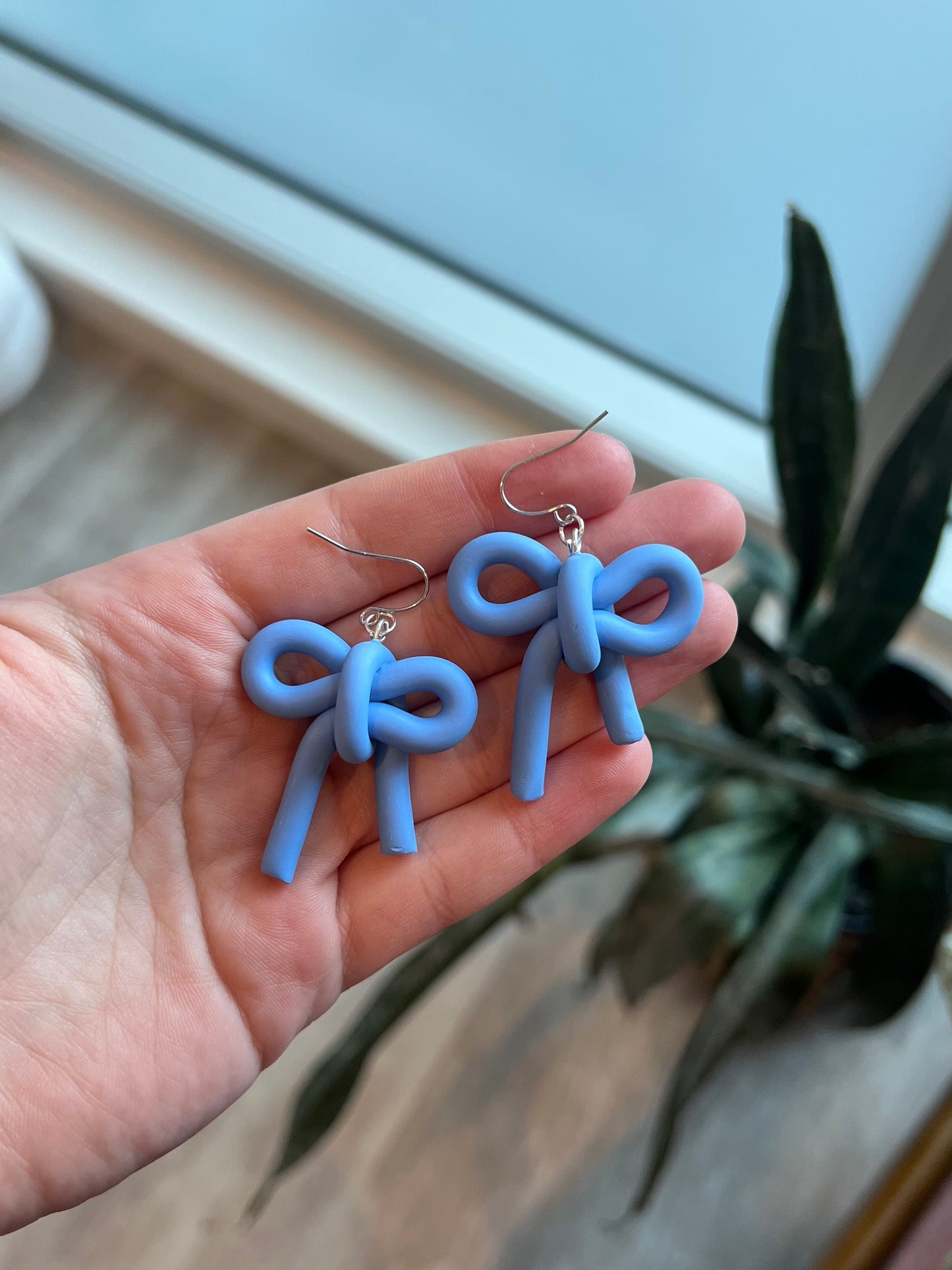 Bow earrings 🎀