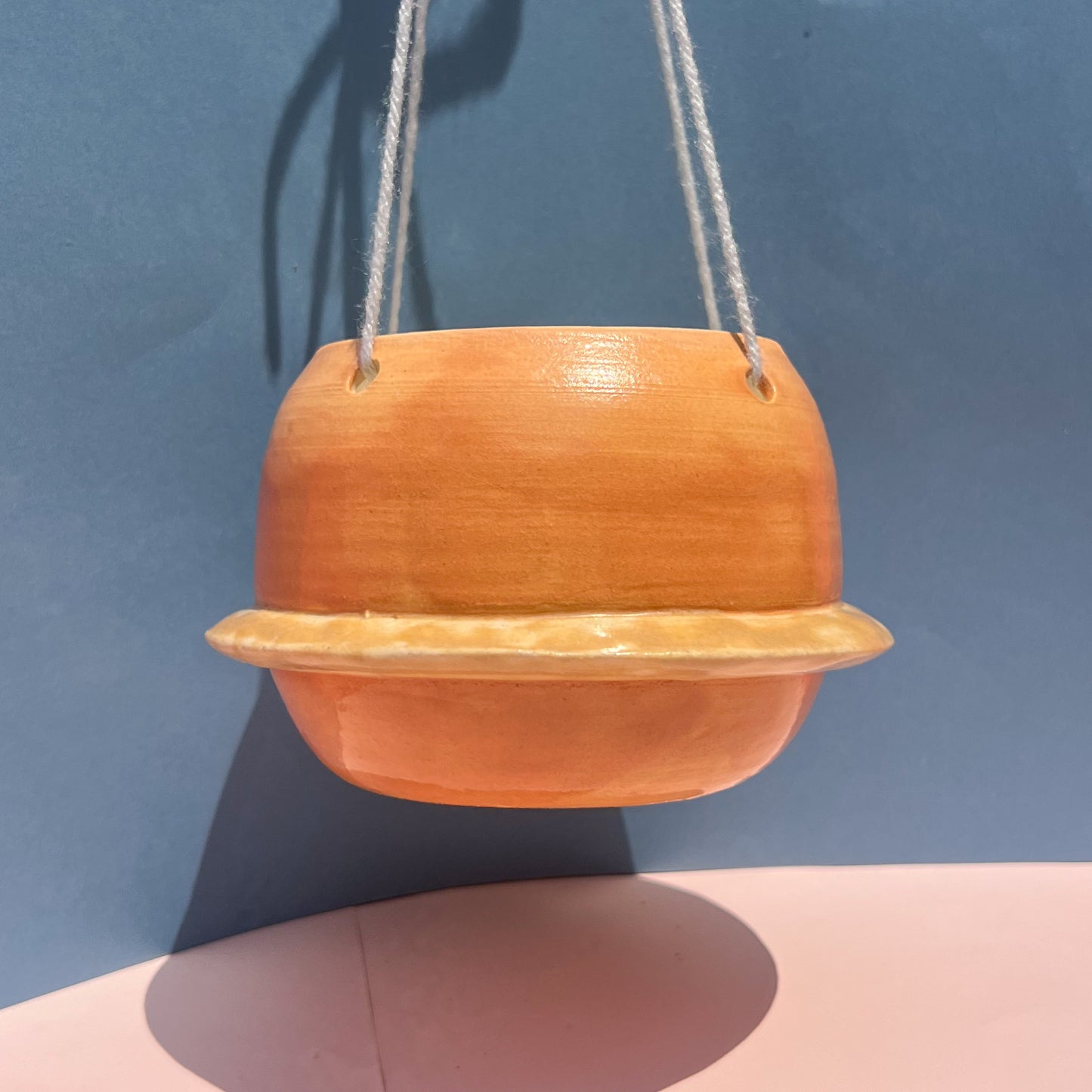 Saturn hanging planter