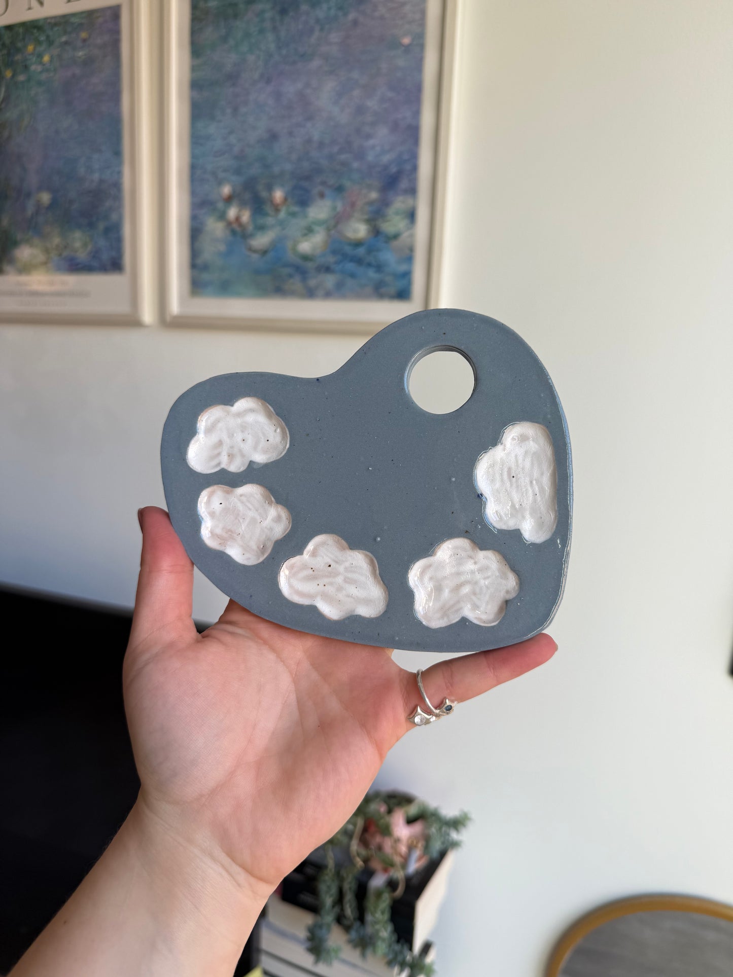 Large cloud palettes