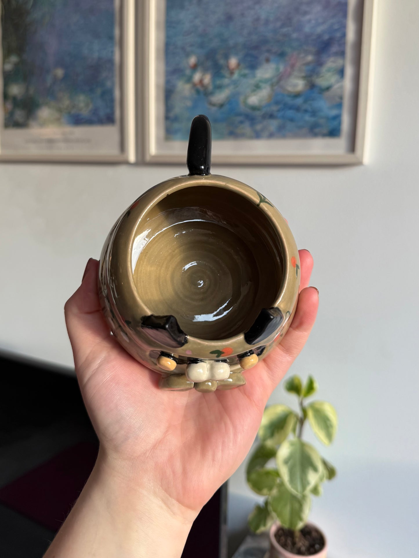Boots the Mug
