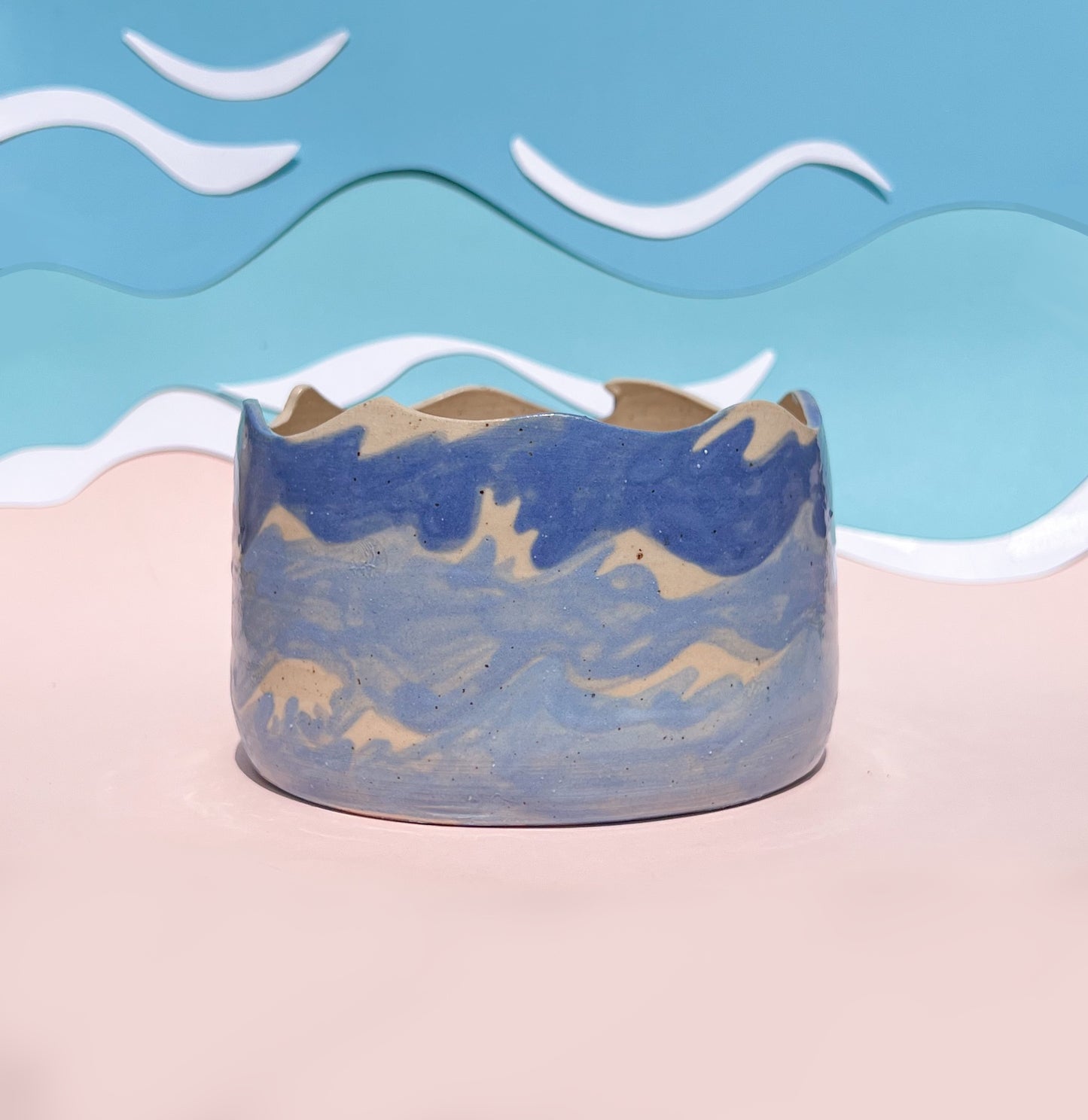 Wavy planter