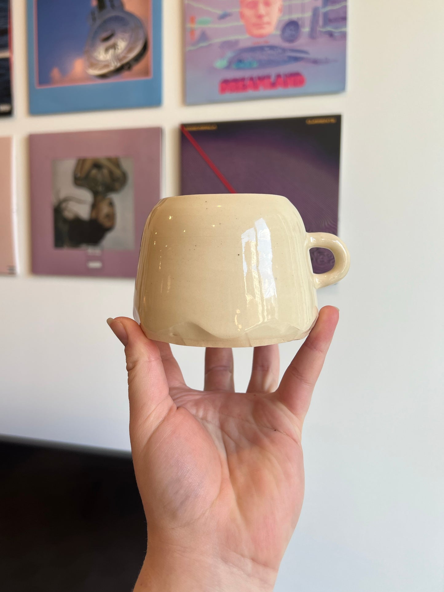 Winky ghost mug