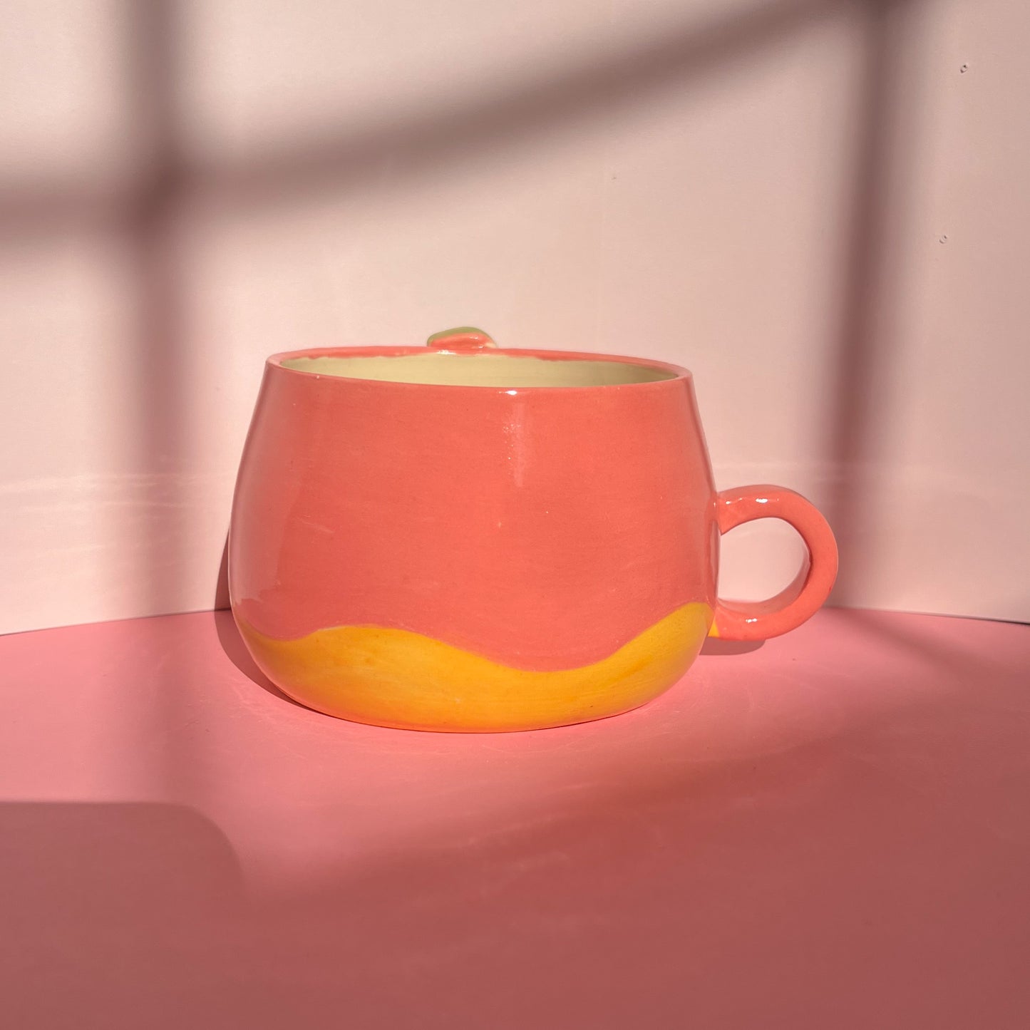 Peachy mug