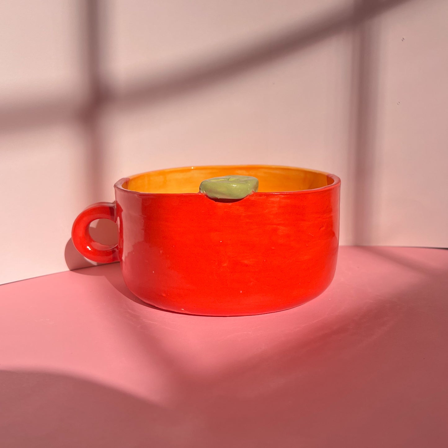 Apple mug