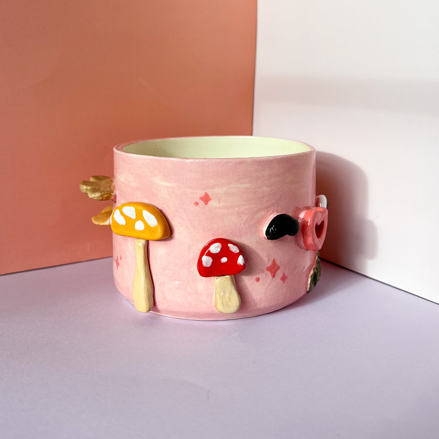 Rosy mushroom planter (Patreon exclusive)