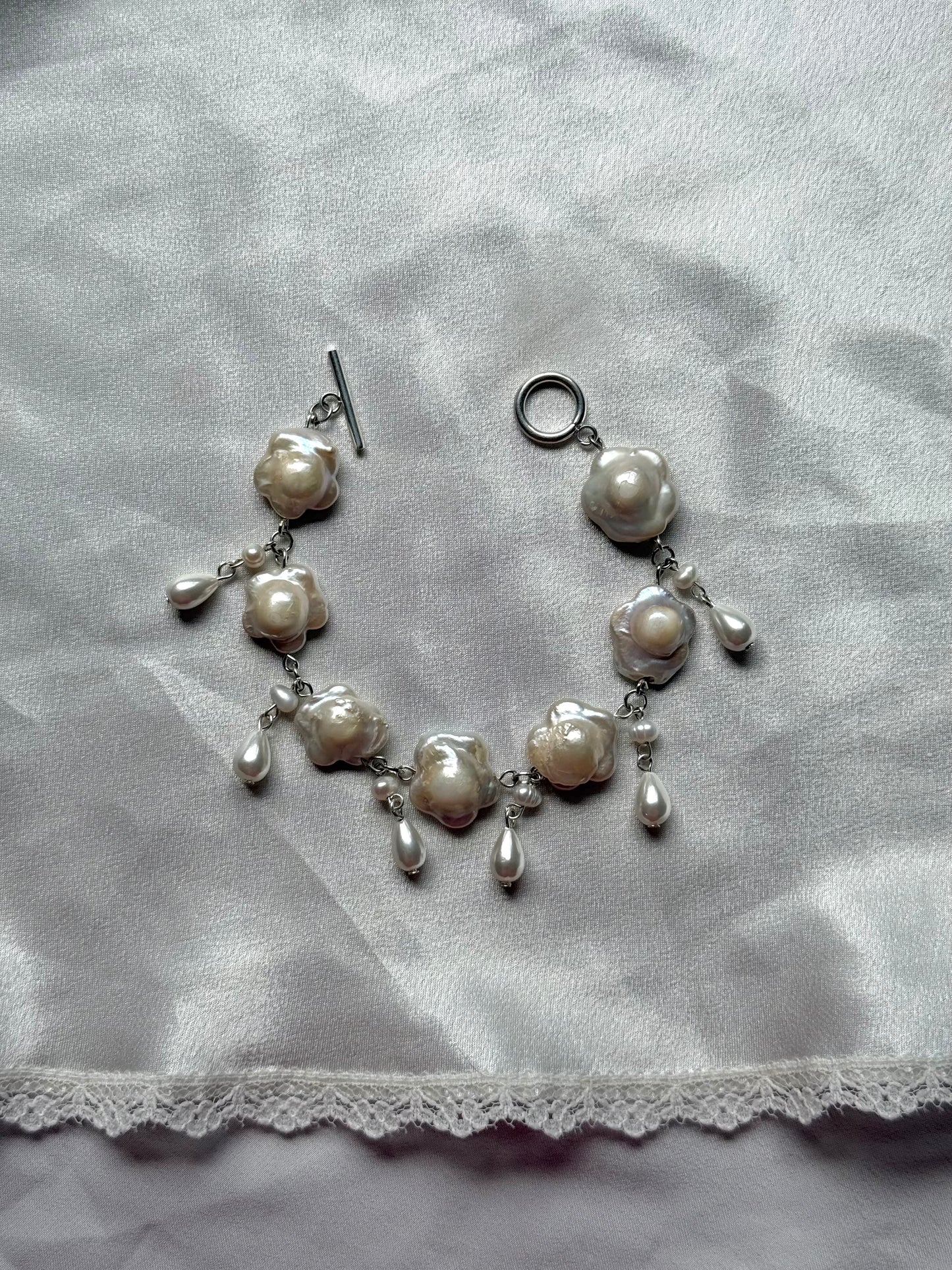 Flowering Pearls bracelet