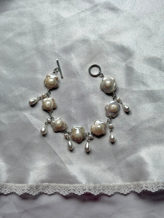 Flowering Pearls bracelet