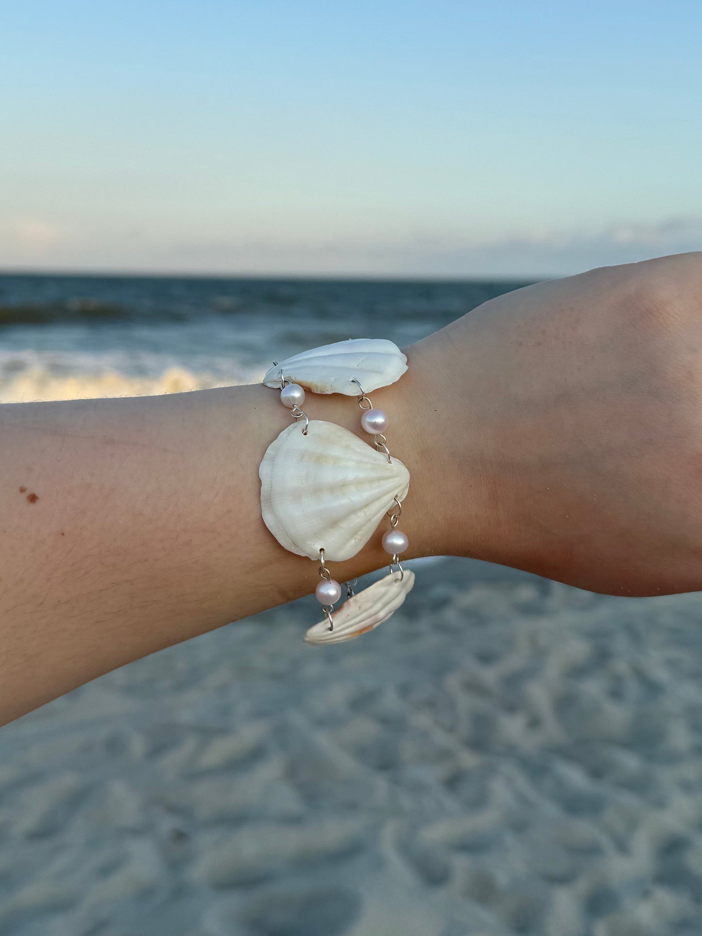 Scallop bracelet