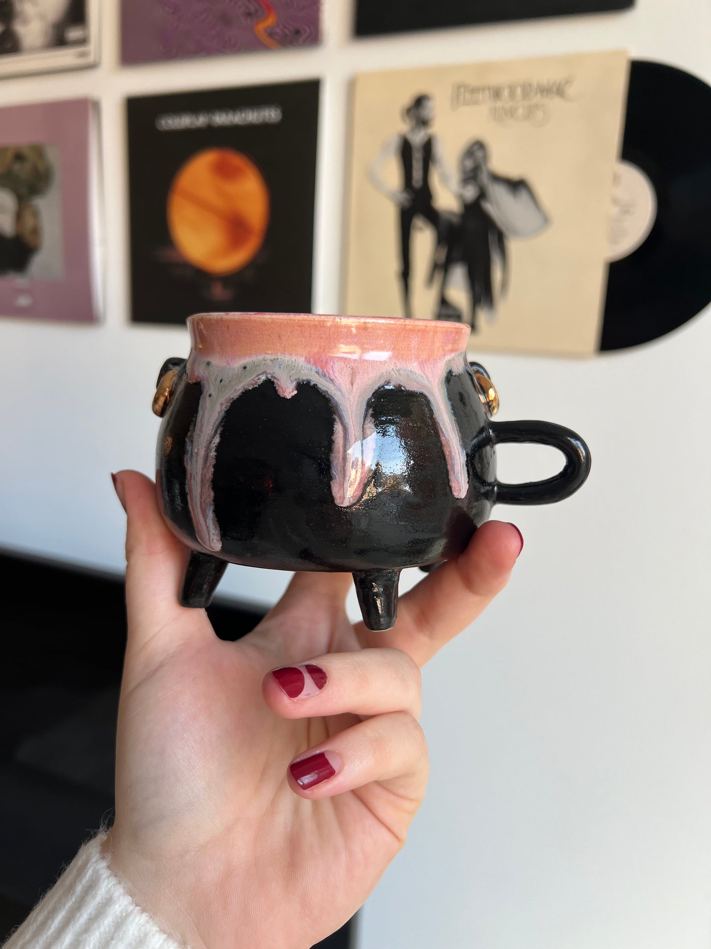 Cauldron mug