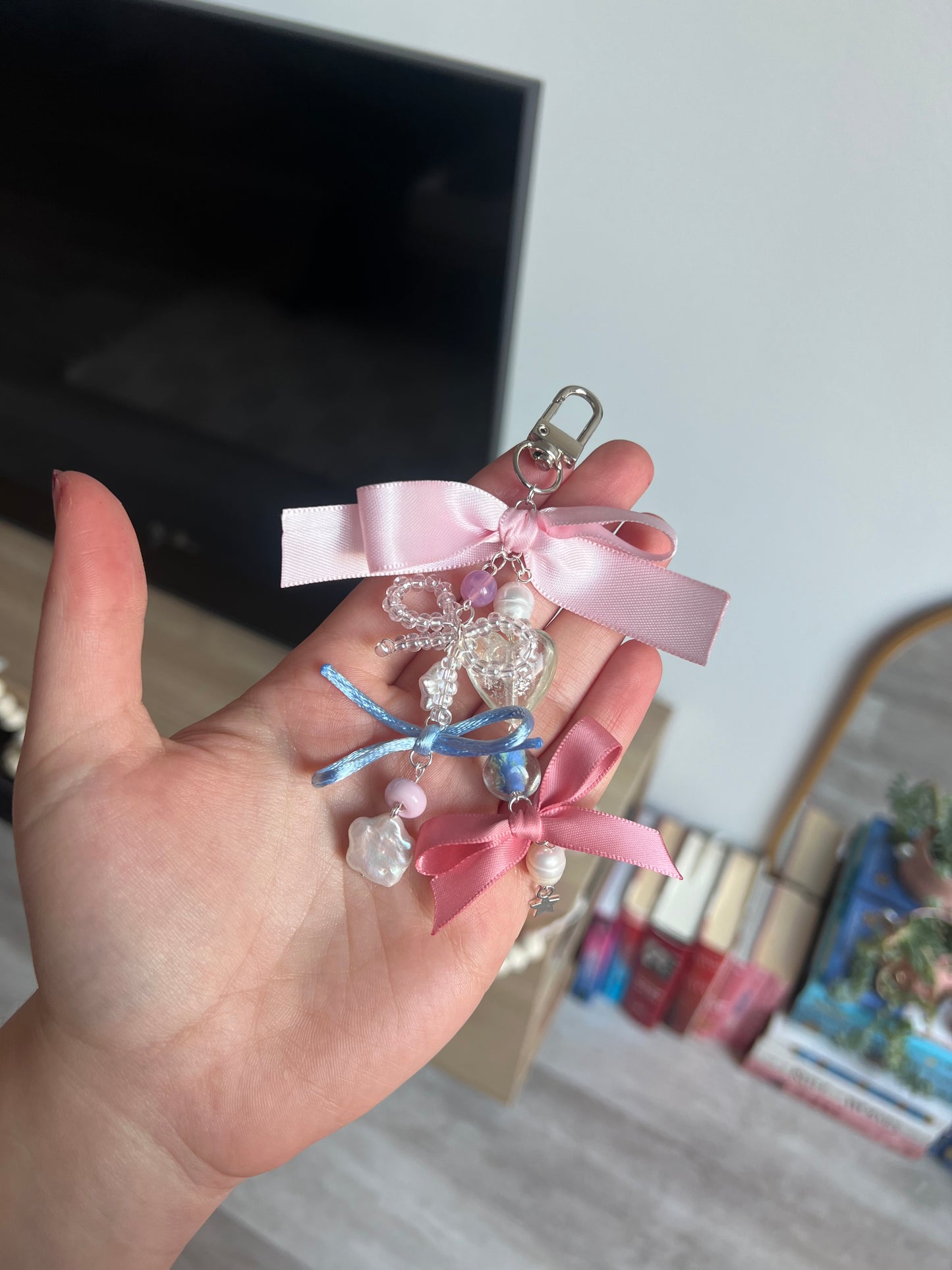 Bow keychain/phone charm 🎀