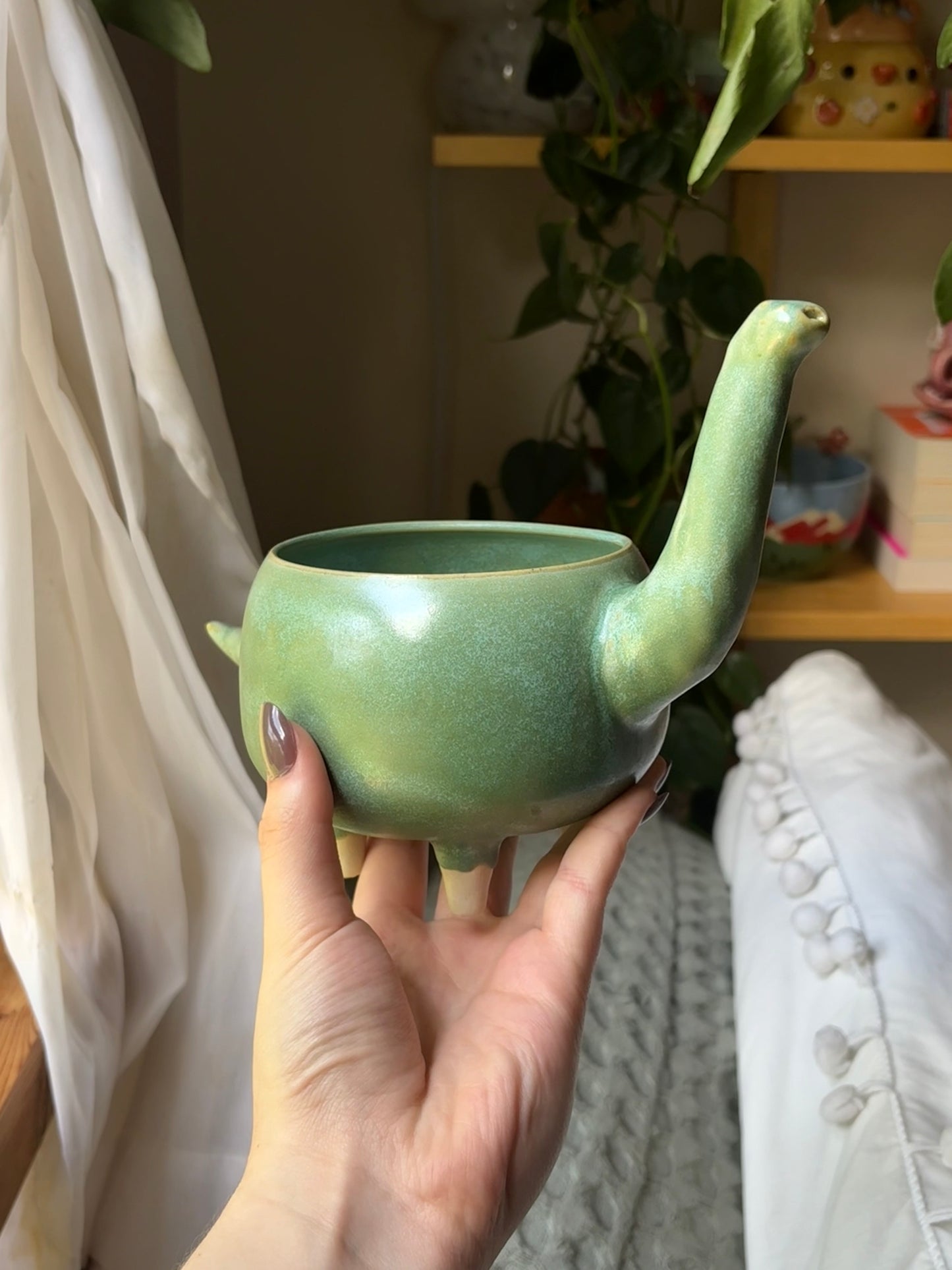 Ivy the Brontosaurus Matcha Bowl