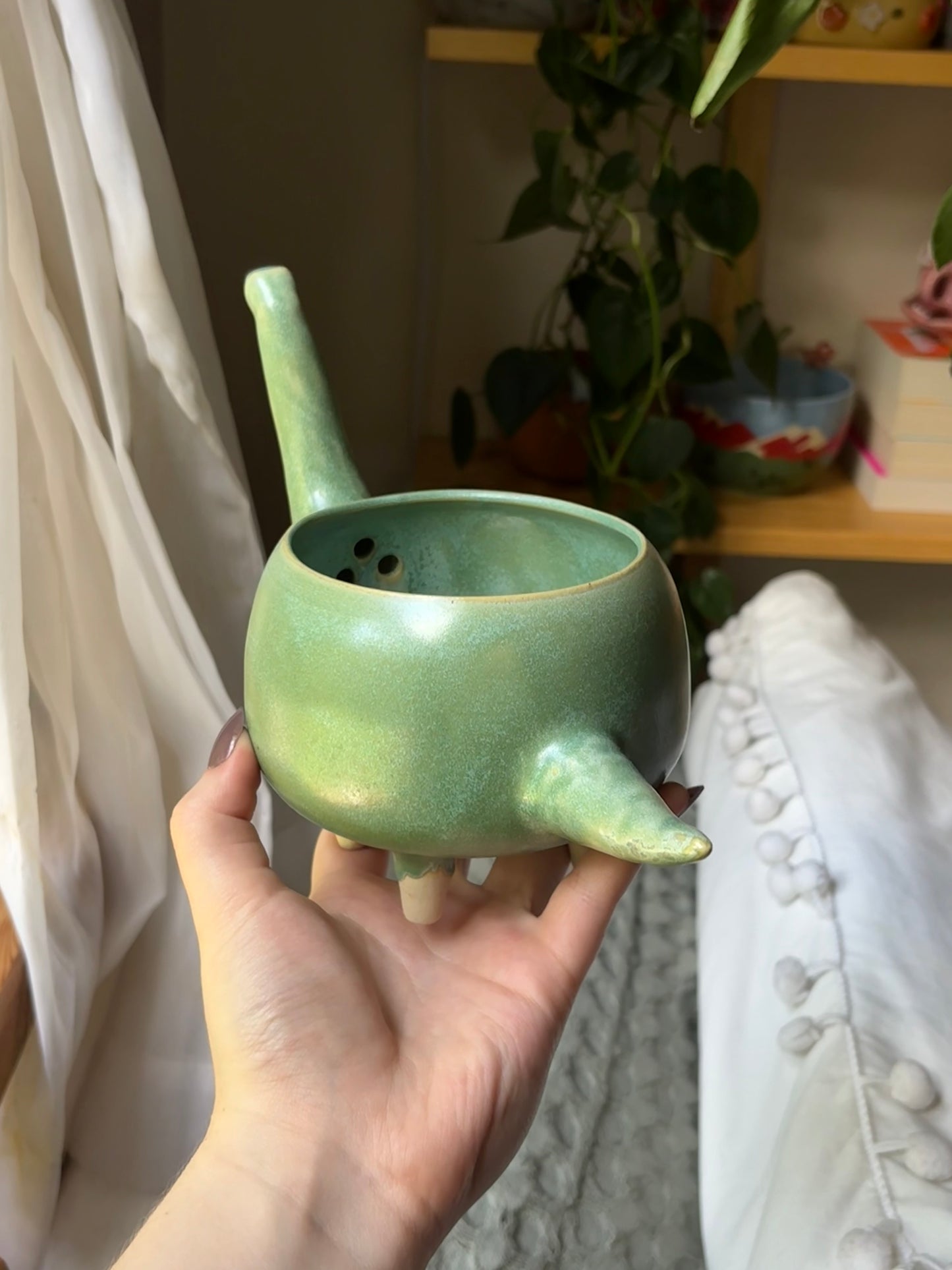 Ivy the Brontosaurus Matcha Bowl