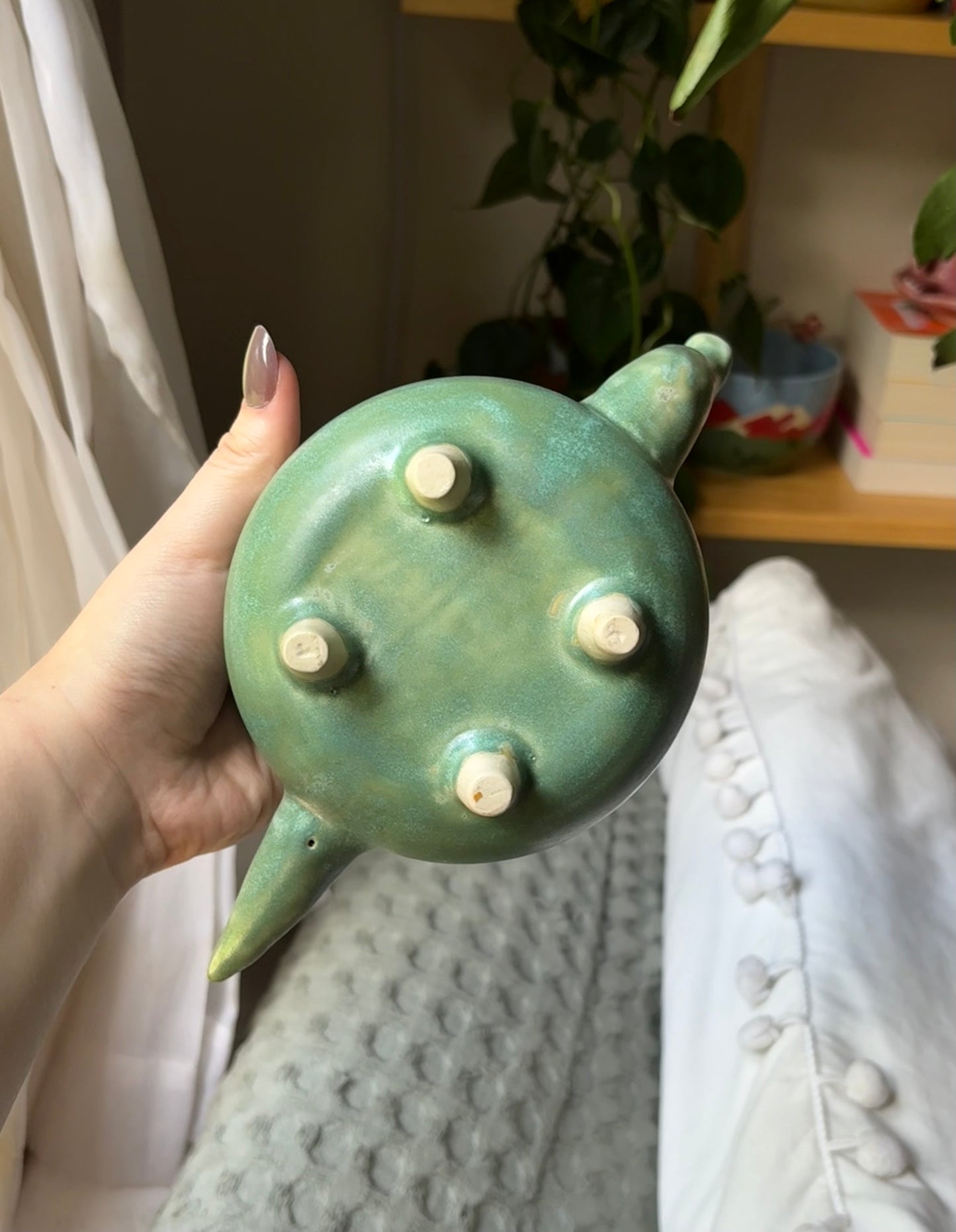 Ivy the Brontosaurus Matcha Bowl
