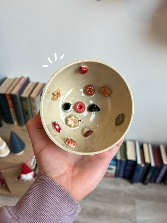 Fall leaves bowl