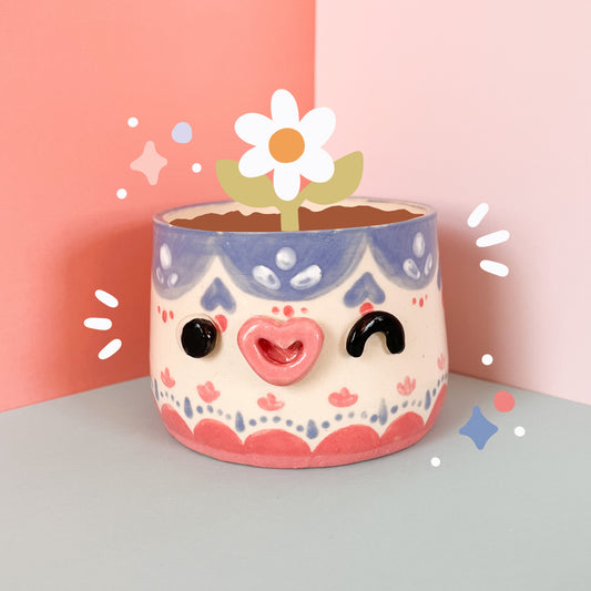 Detailed love pot