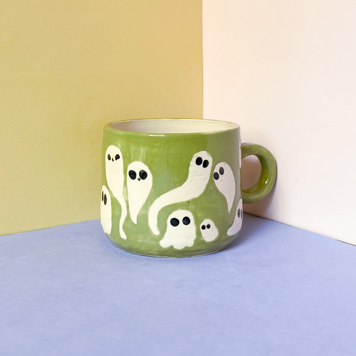 Green ghostie mug