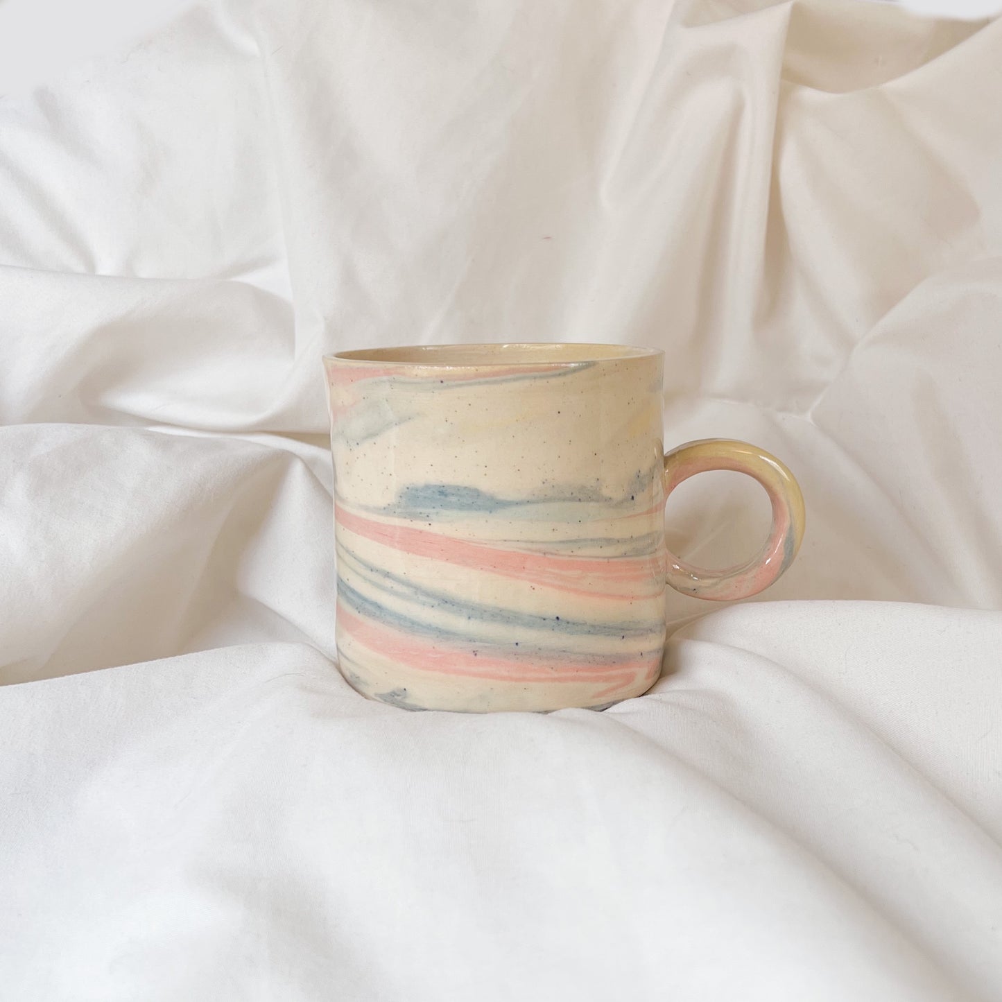 Tall swirly mug