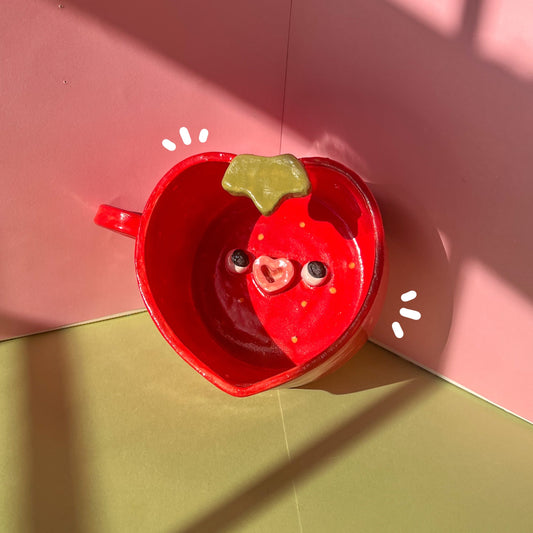 Red stawberry mug